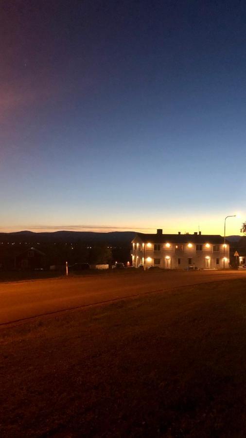 Fin Laegenhet I Centrala Oviken, Mellan Fjaell&Stad Екстер'єр фото